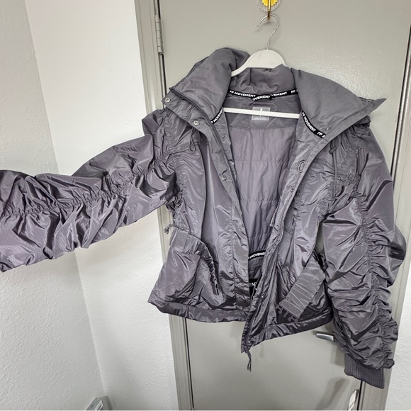 NWT — FREE PEOPLE FP Movement - Lift Love Jacket - Picture 6 of 16
